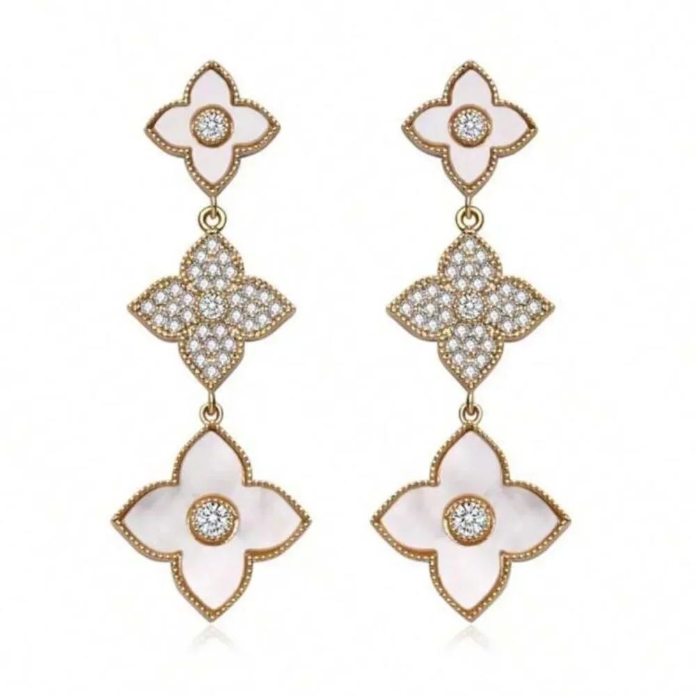 Flower drop Earrings M1485